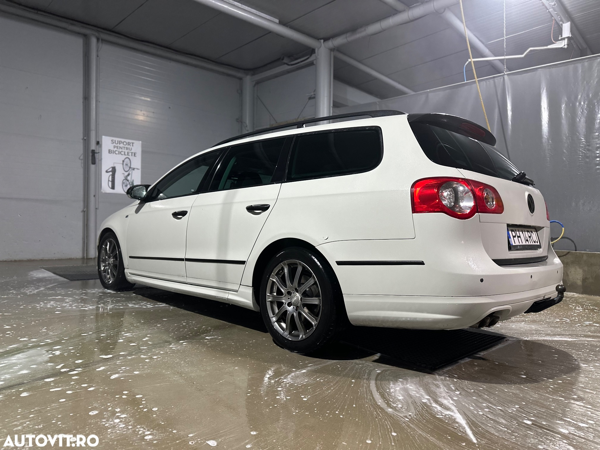 Volkswagen Passat Variant 2.0 TDI Sportline DPF - 7