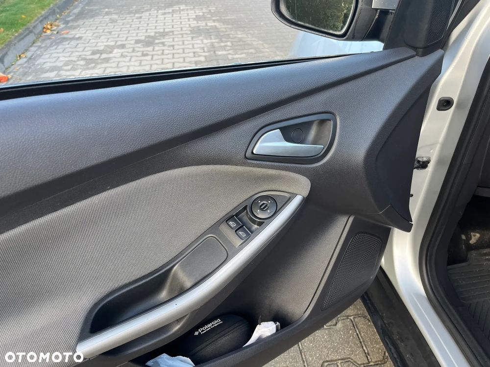 Ford Focus 1.6 Gold X (Trend) - 16