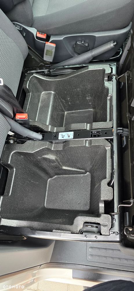 Volkswagen Transporter - 18