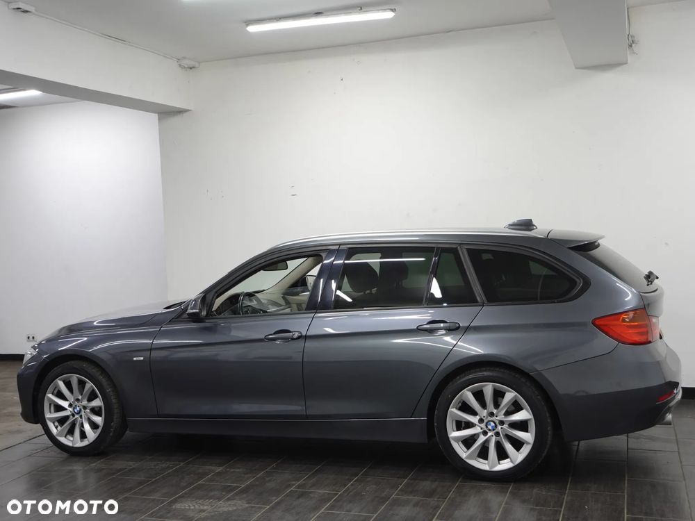 BMW Seria 3 320d xDrive Modern Line - 5