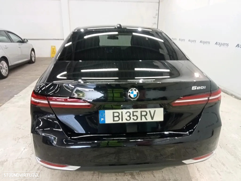 BMW 520 i - 6