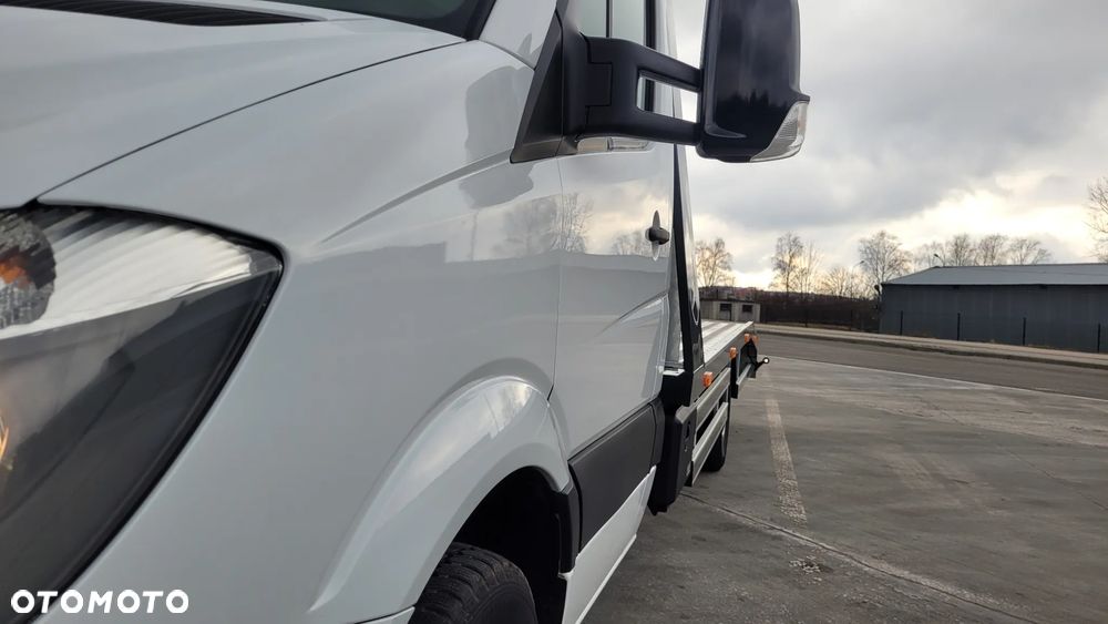 Mercedes-Benz Sprinter - 9