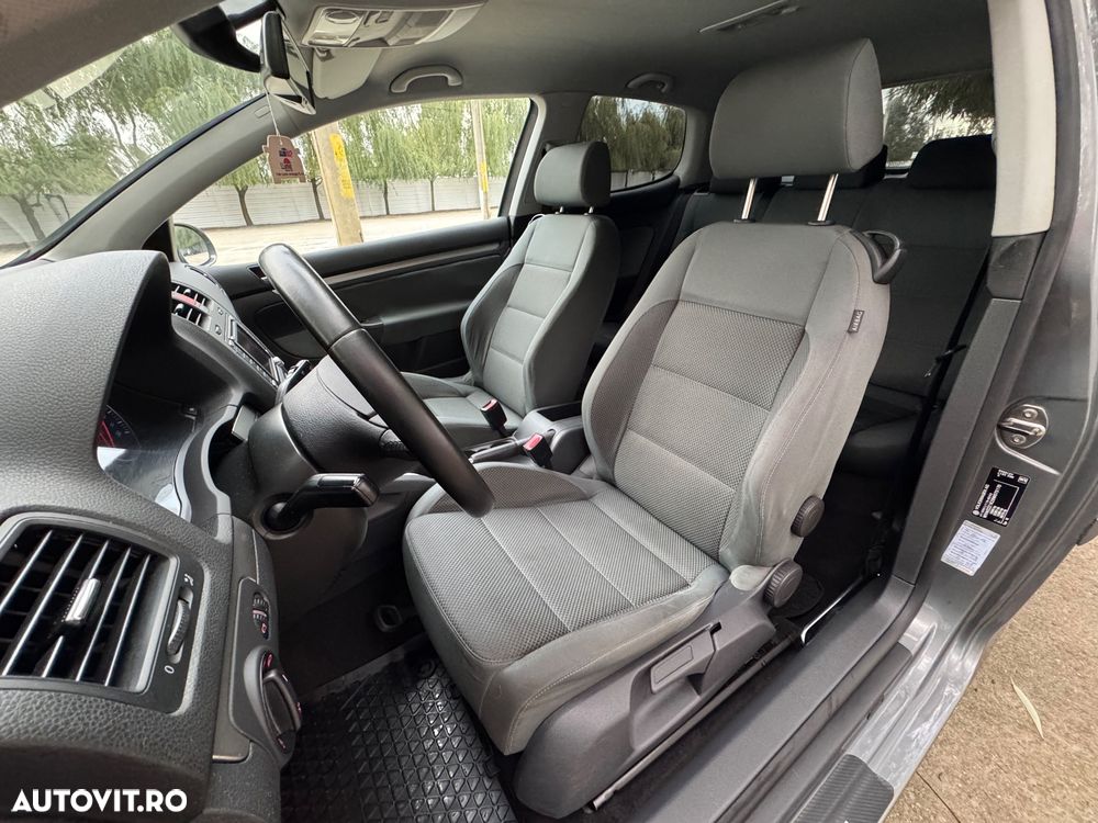 Volkswagen Golf 1.9 TDI Comfortline DSG - 13