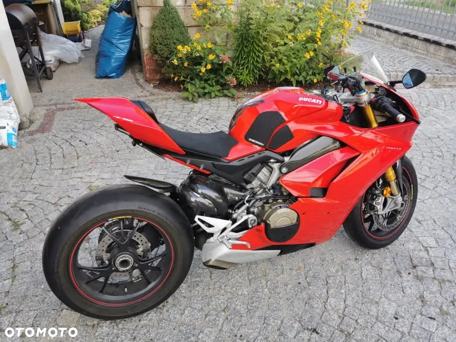 Ducati Panigale V4S - 7