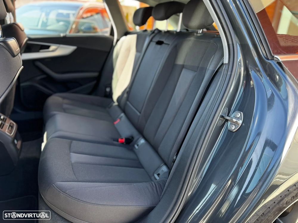 Audi A4 Avant 2.0 TDI S-line - 20