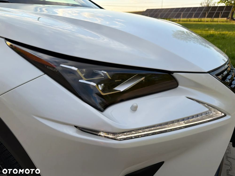 Lexus NX 300 F Impression AWD - 21