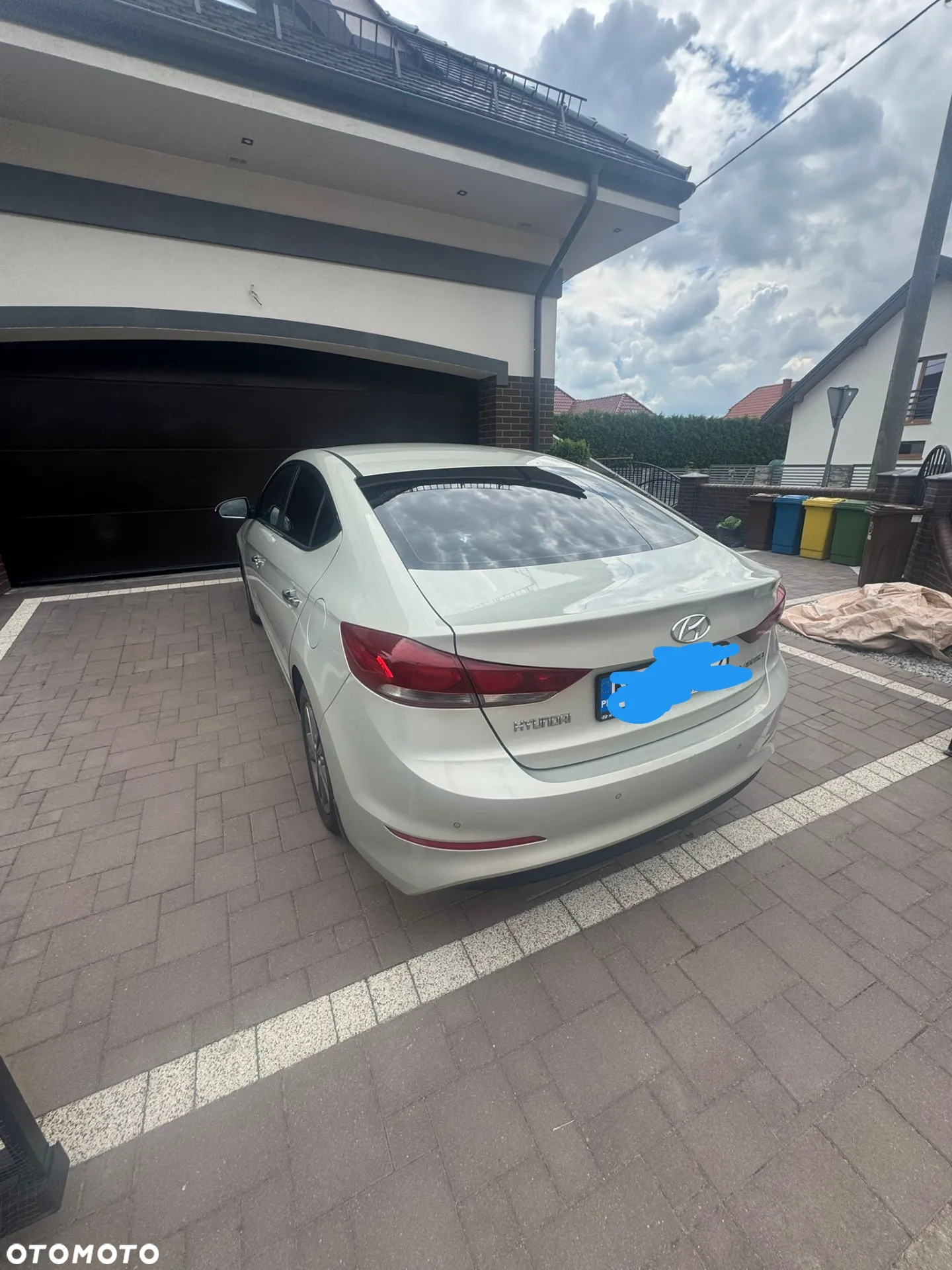 Hyundai Elantra - 6