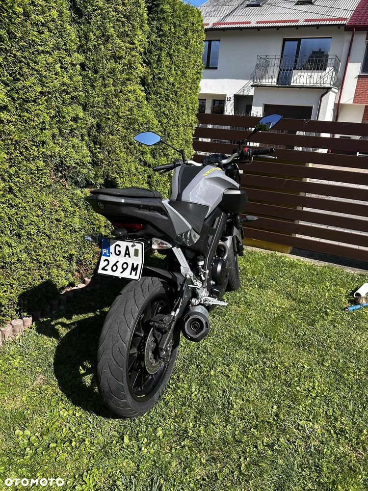 Yamaha MT - 11