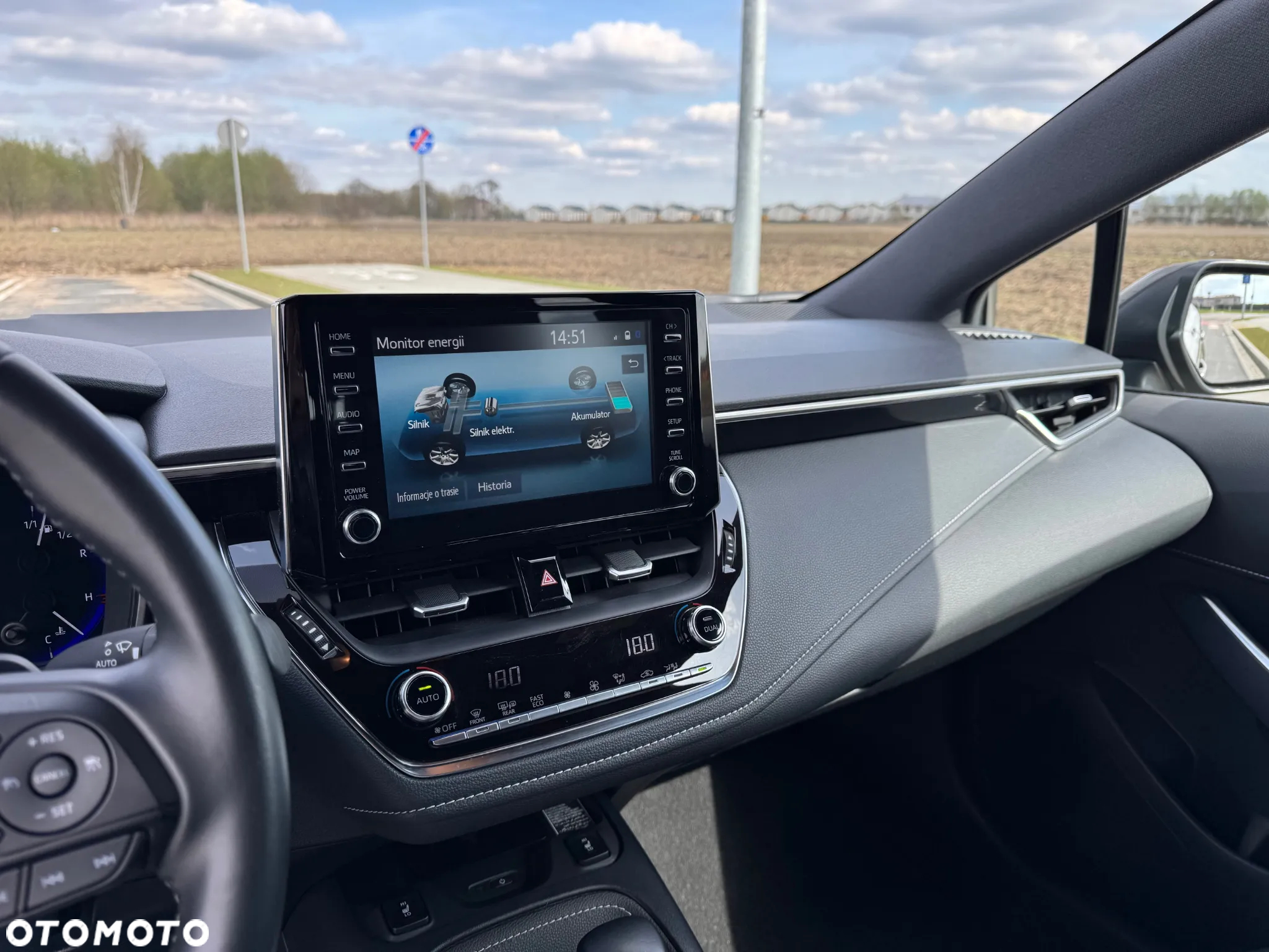 Toyota Corolla - 12