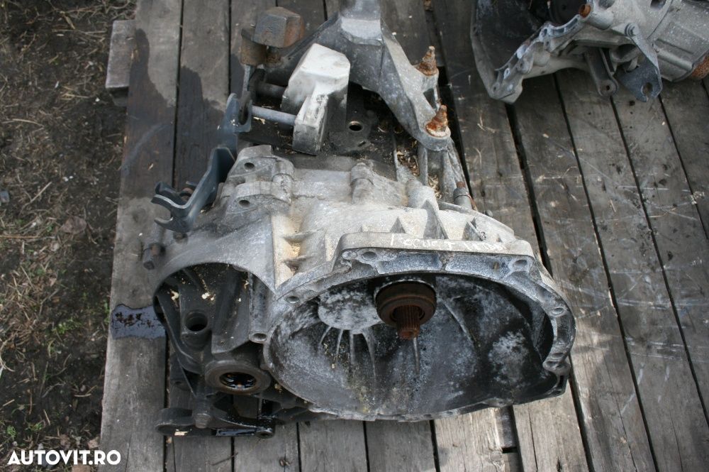 Cutie Viteze Ford Focus 1 1.8 TDDi 5+1 Viteze Factura Si Garantie - 3