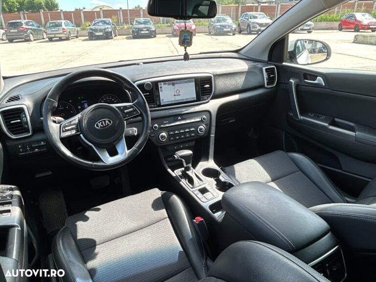 Kia Sportage 1.6 DSL MHEV 7DCT HP 4x2 Style - 6