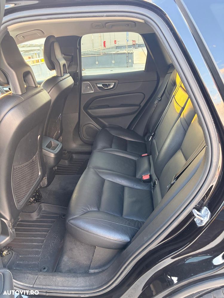 Volvo XC 60 D5 AWD Inscription - 12
