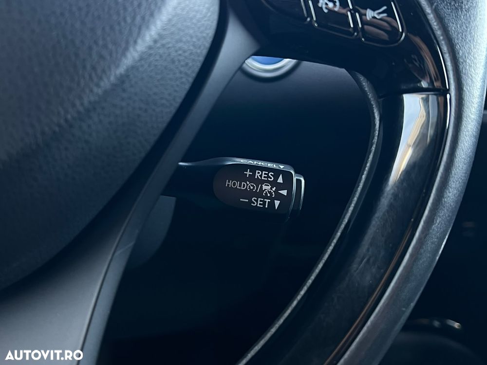 Toyota C-HR 2.0 HSD 184 CP 4x2 CVT Style - 25