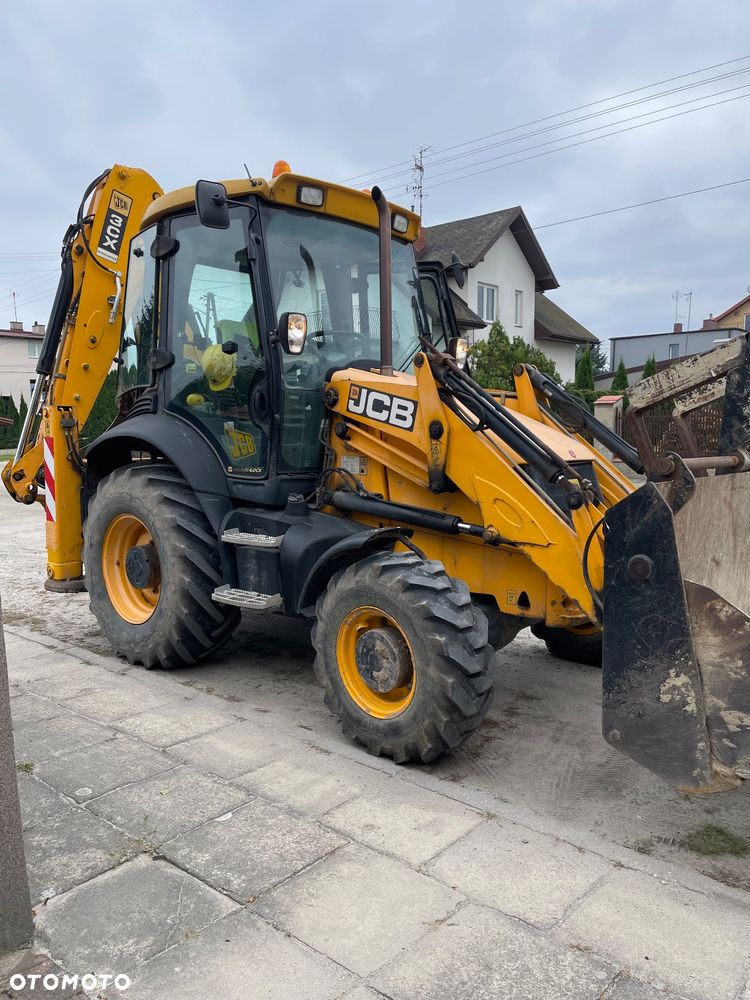 JCB 3cx AEC - 1