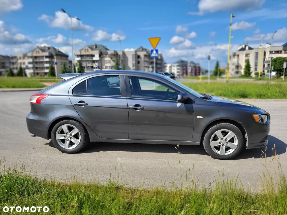 Mitsubishi Lancer - 4