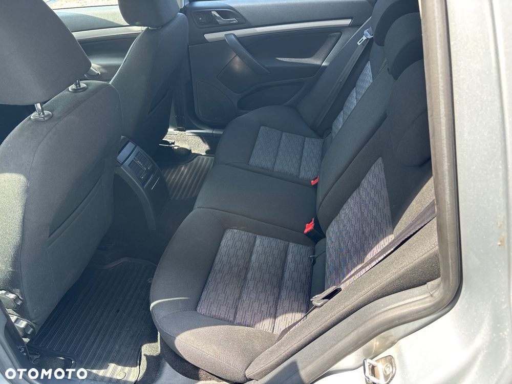 Skoda Octavia 1.6 TDI Ambition - 8