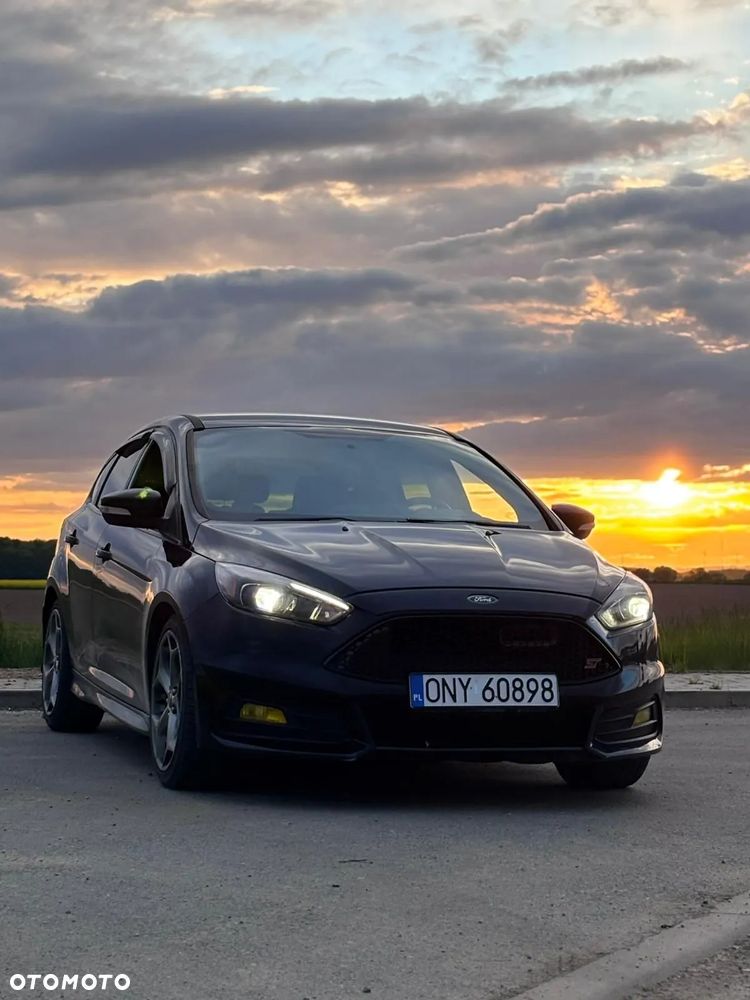 Ford Focus 2.0 EcoBoost ST - 1