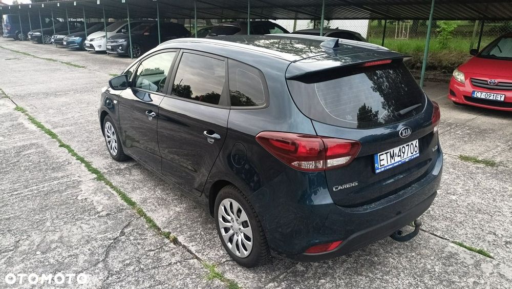 Kia Carens 1.7 CRDi L 7os - 25