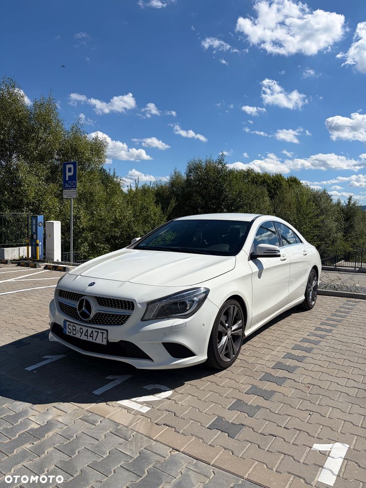 Mercedes-Benz CLA 180 7G-DCT Urban - 1