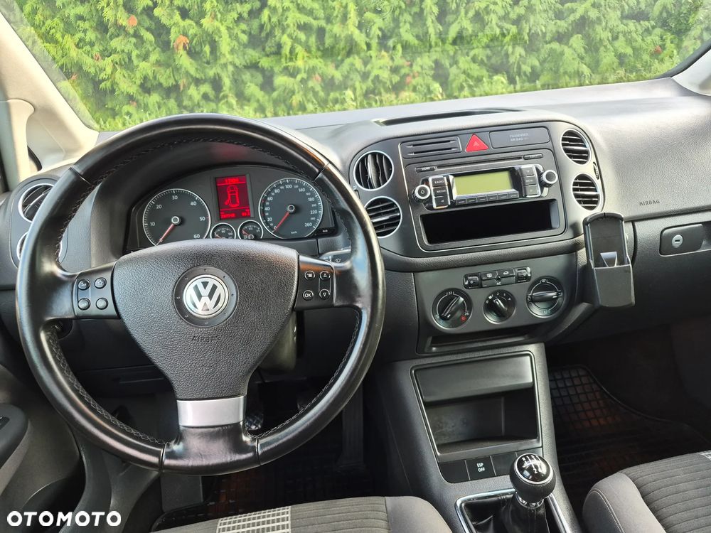 Volkswagen Golf Plus - 13