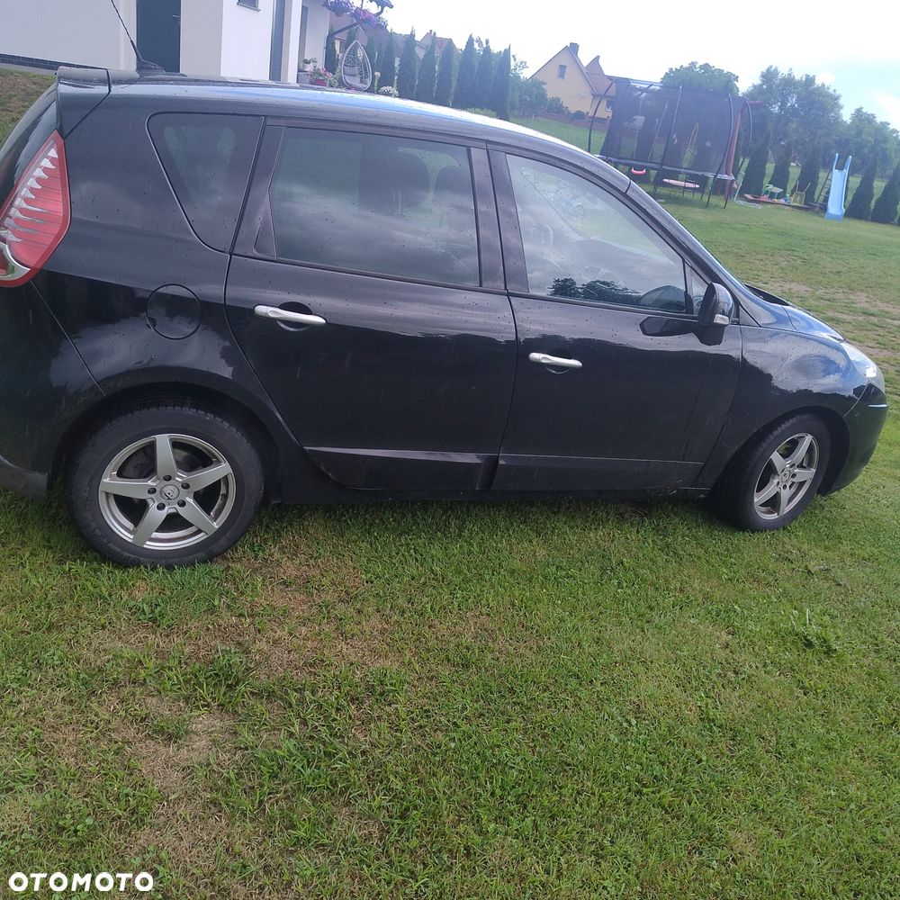 Renault Scenic 1.6 dCi Energy Bose Edition S&S - 3