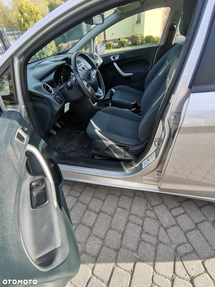 Ford Fiesta 1.25 Trend SVP - 12