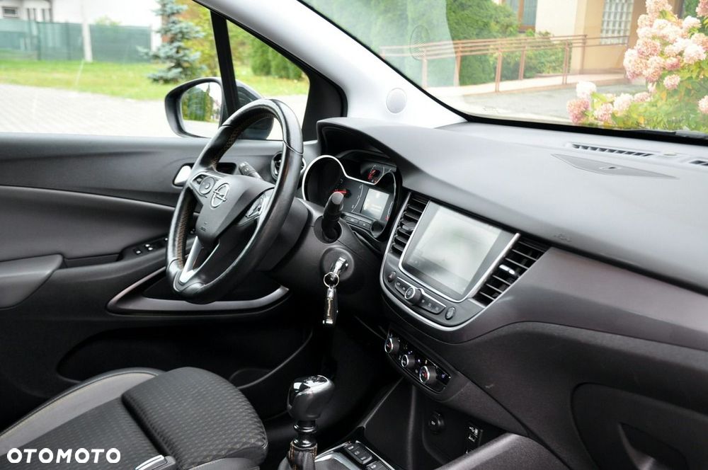 Opel Crossland X - 18