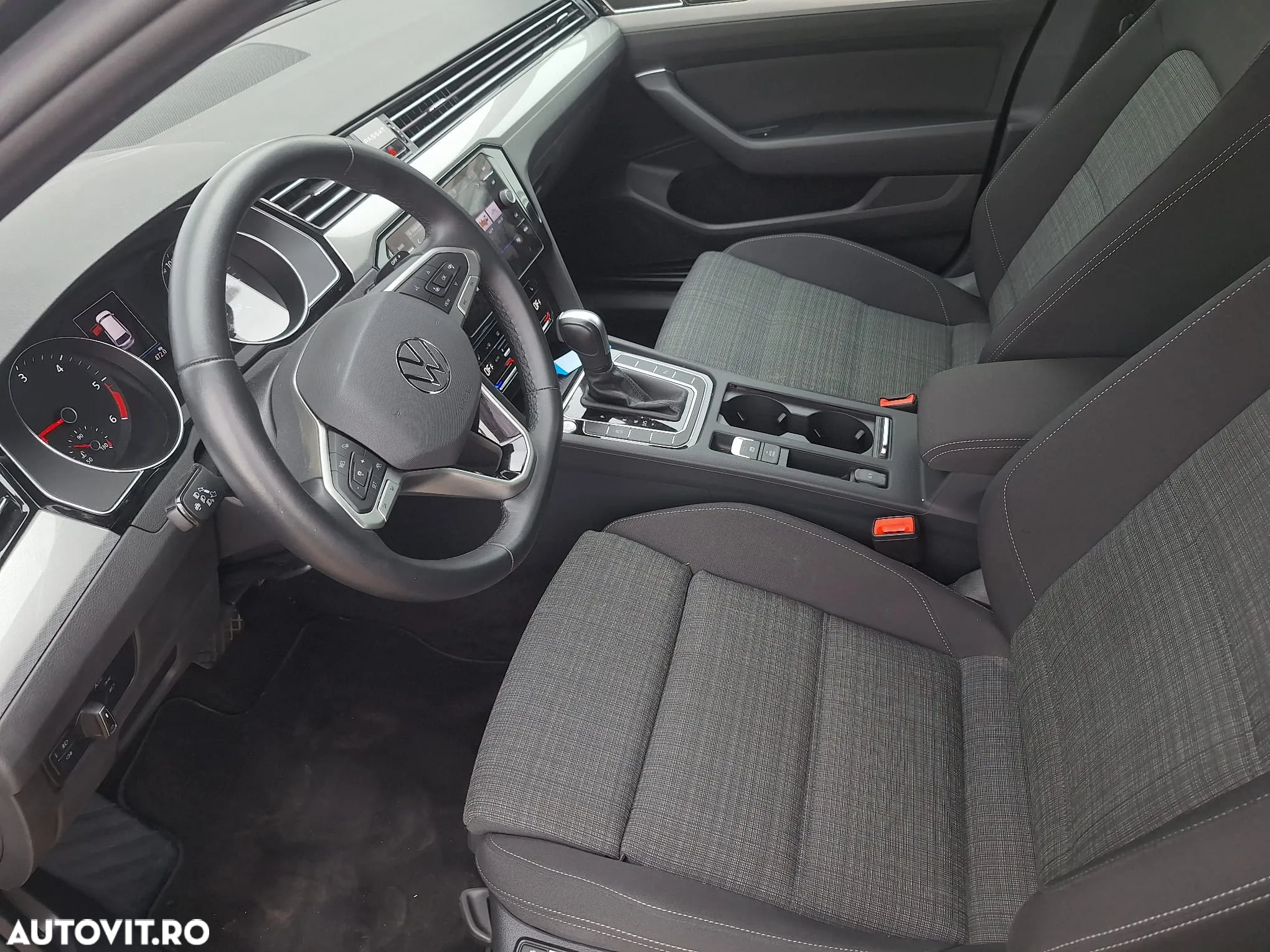 Volkswagen Passat Variant 2.0 TDI DSG Business - 7