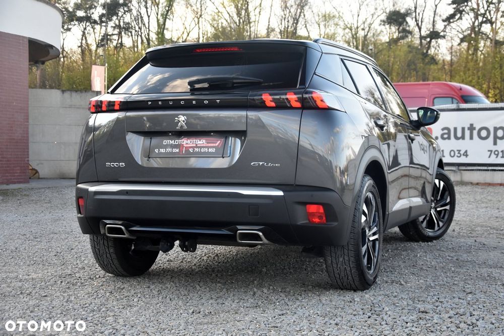 Peugeot 2008 PureTech 130 EAT8 GT - 14