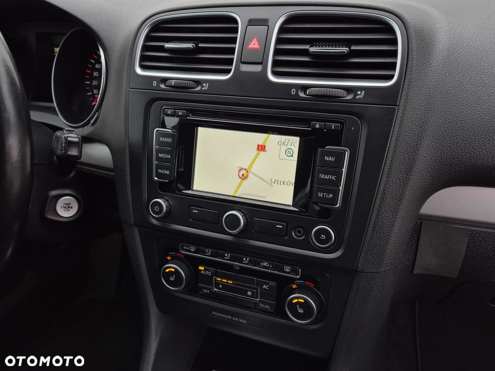 Volkswagen Golf 2.0 TDI DPF DSG Highline - 30