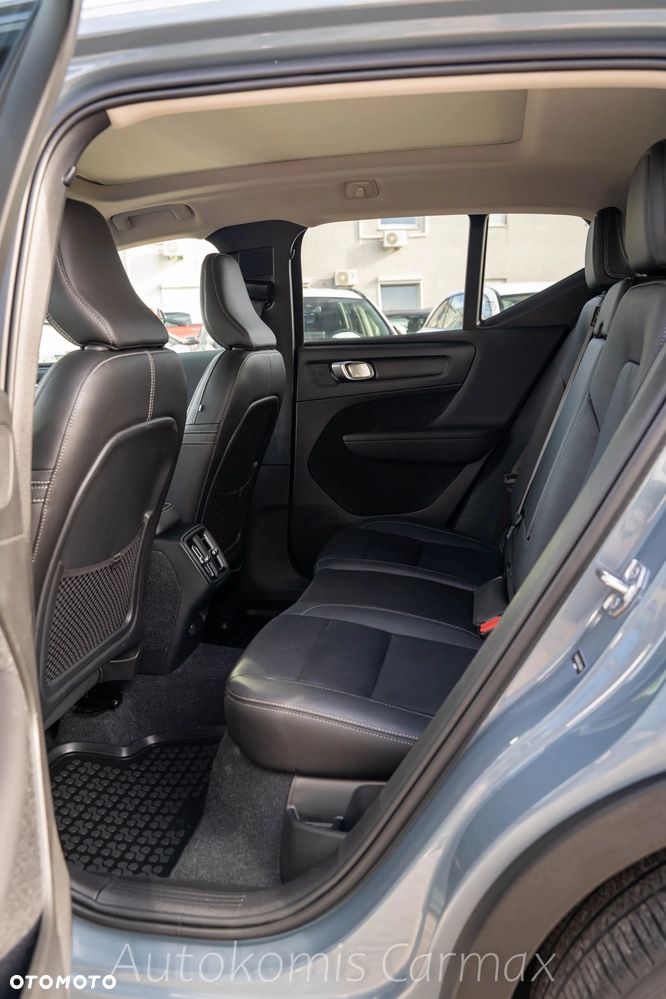 Volvo XC 40 T4 Momentum - 29