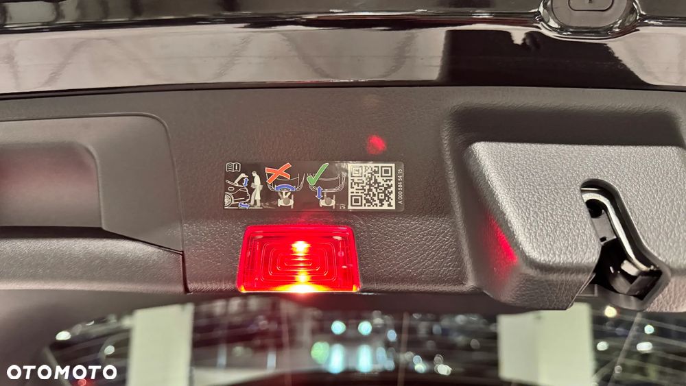 Mercedes-Benz GLA 200 AMG Line - 34