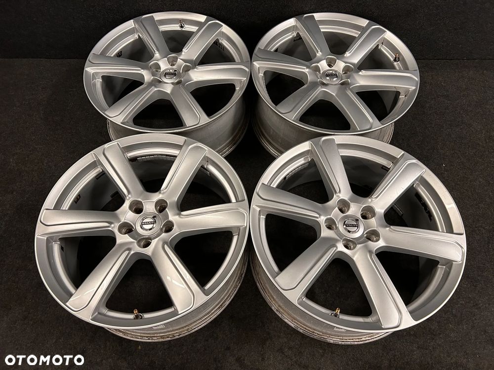 Alufelgi Volvo XC60, XC90, S90, V90, V60, S60 19 cali 5x108 4szt. - 3