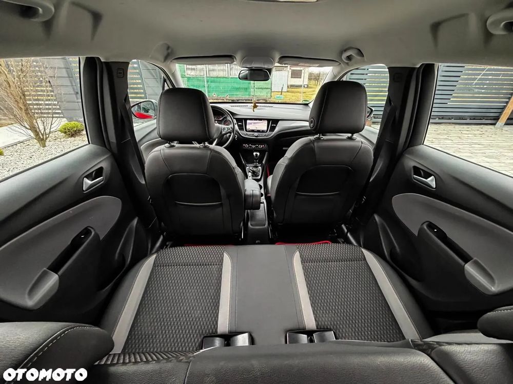 Opel Crossland X - 35