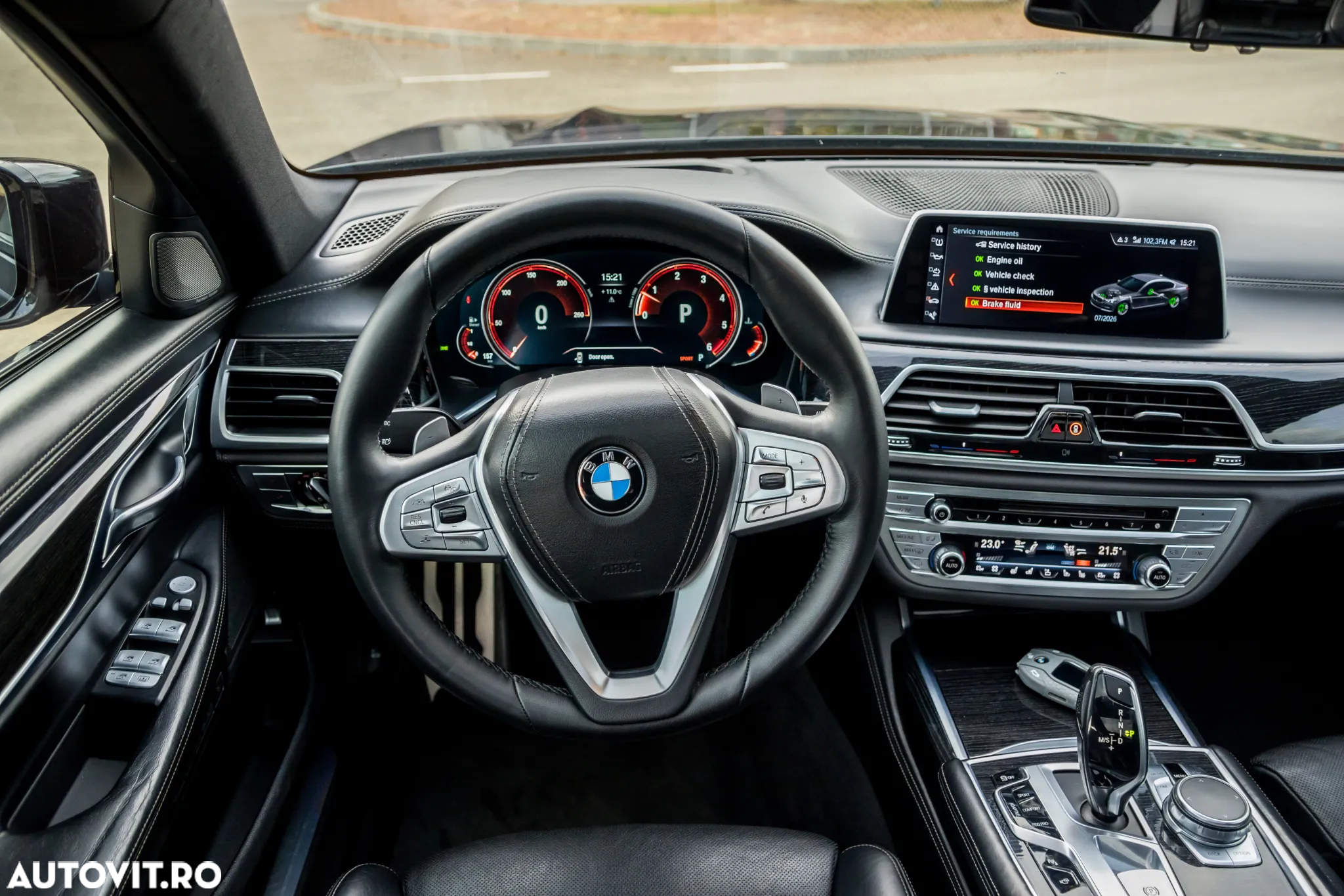 BMW Seria 7 730Ld xDrive - 38