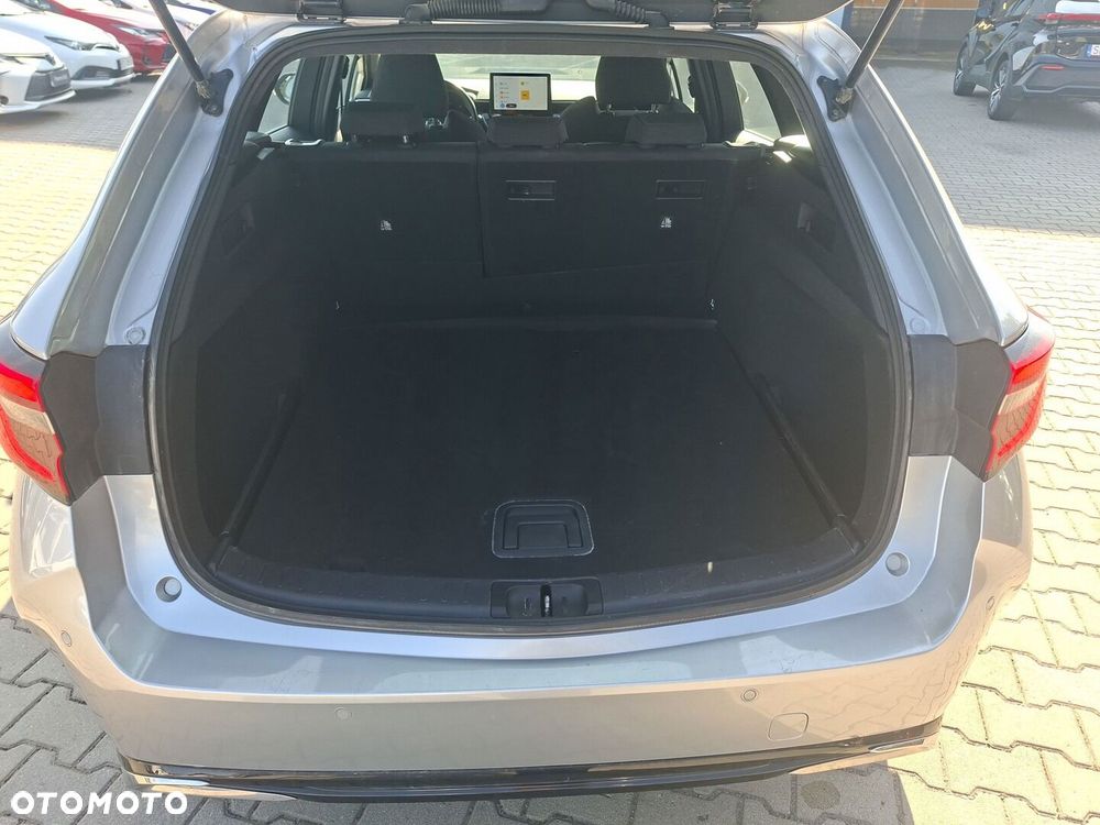Toyota Corolla 1.8 Hybrid Comfort - 17