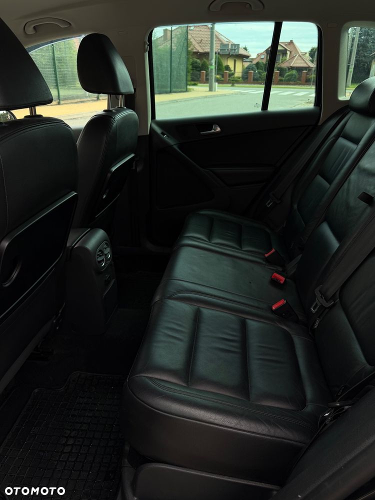 Volkswagen Tiguan 2.0 TDI DPF BlueMotion Technology Sport & Style - 2