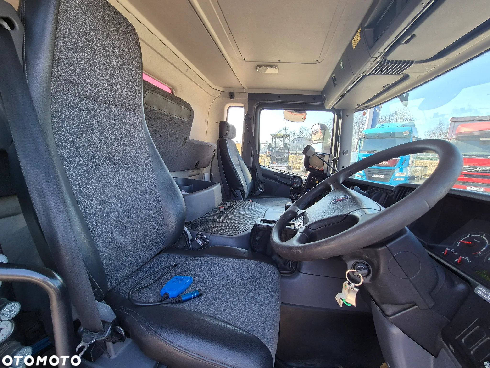 Scania P230 4X2 / ZAMIATARKA / JOHNSTON VX800 / POLEWACZKA / NISKI PRZEBIEG / IDEALNY STAN / BEZWYPADKOWY / 1WŁ! / AUTOMAT - 27