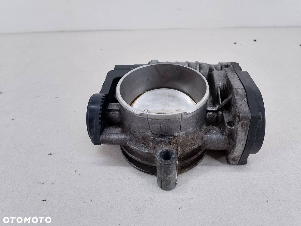 PRZEPUSTNICA HYUNDAI SONATA IV 35100-3C200  17203021 3.3 V6 - 5