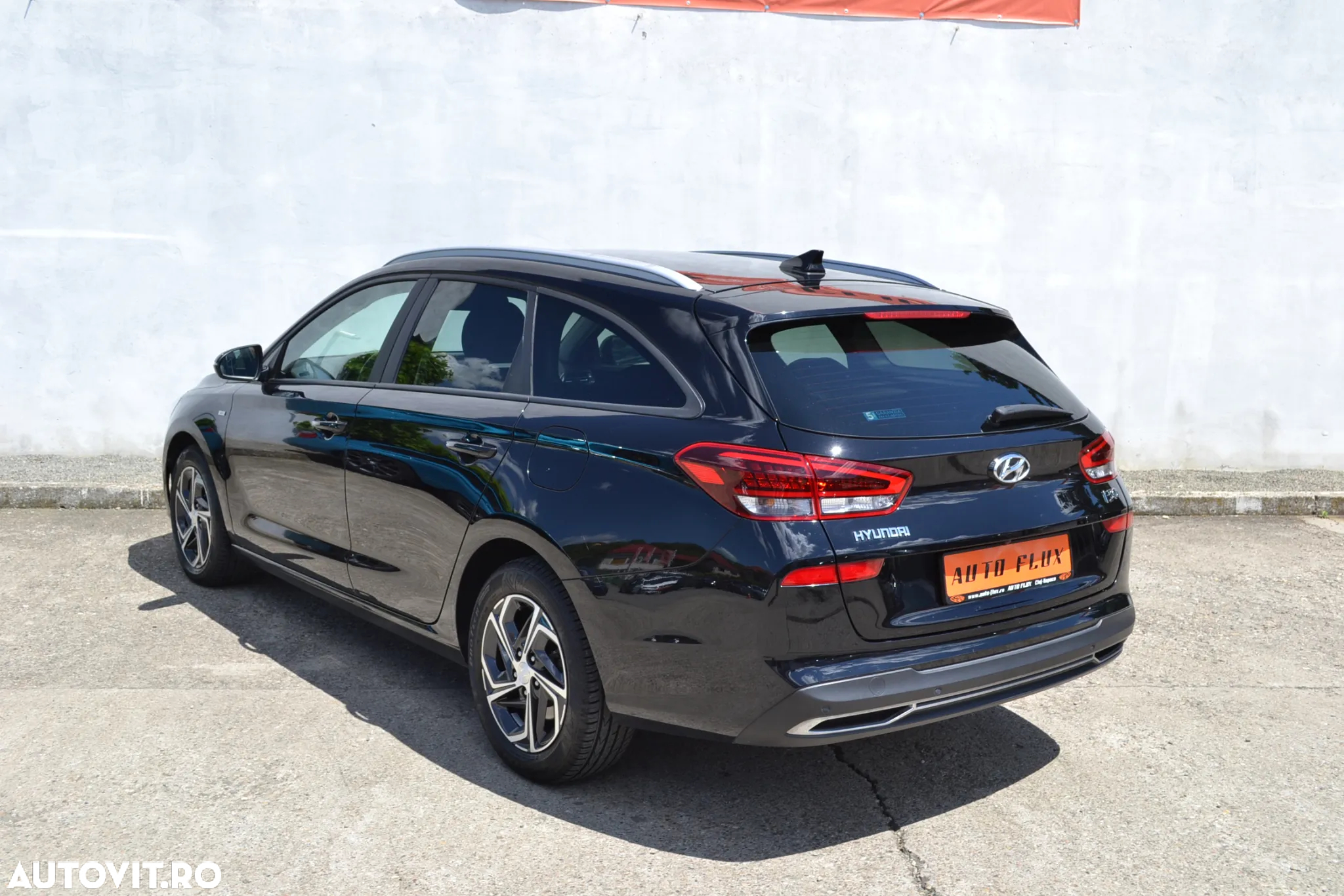 Hyundai i30 Kombi 1.6 CRDI 48V-Hybrid DCT Prime - 4
