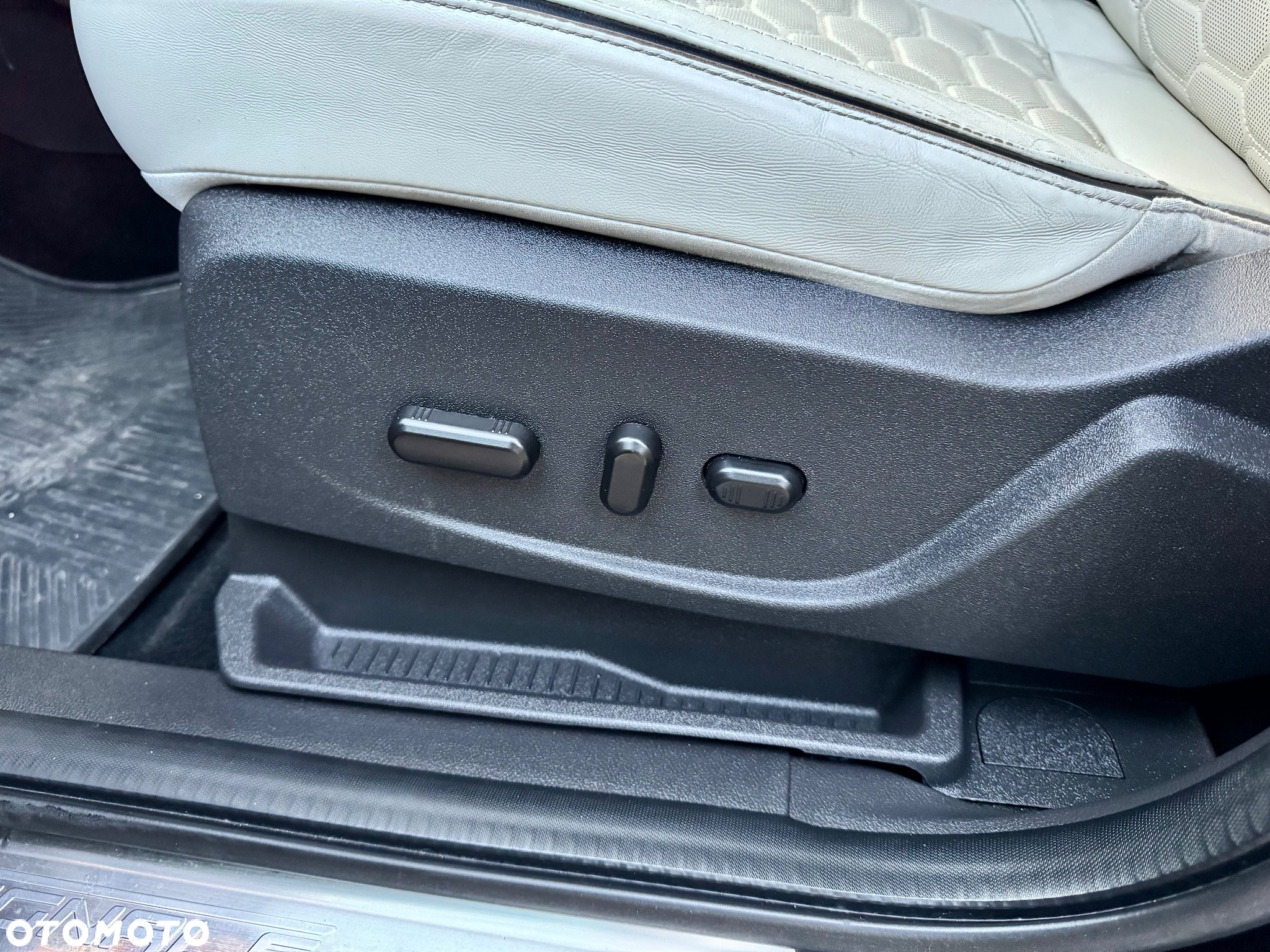 Ford Kuga 1.5 EcoBoost 2x4 Vignale - 21
