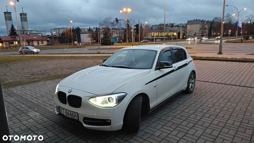 BMW Seria 1 114i Sport Line - 15