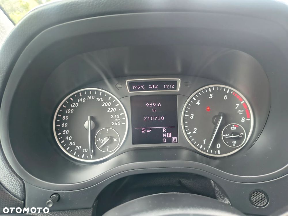Mercedes-Benz Klasa B 200 7G-DCT Edition - 25