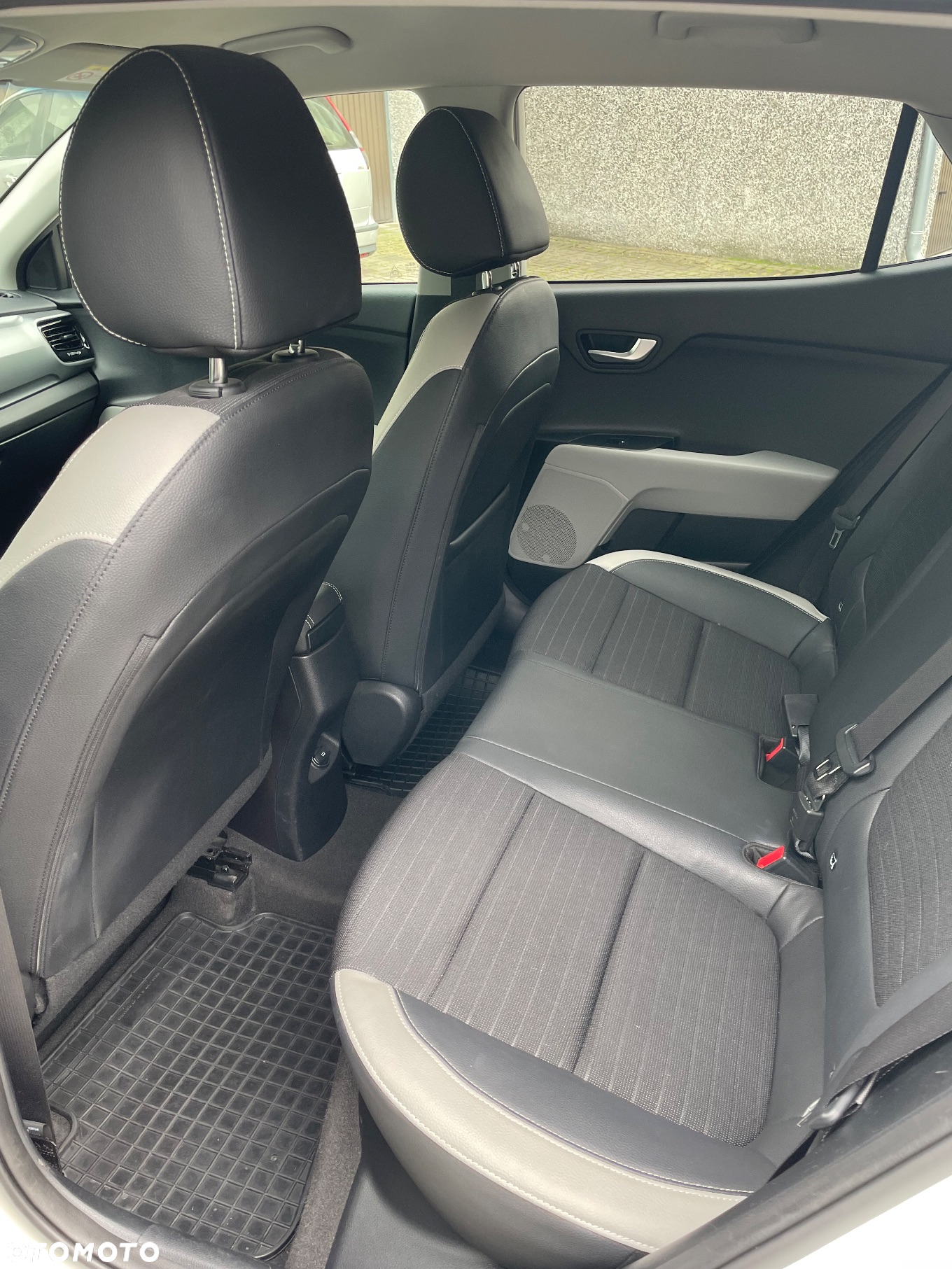Kia Stonic 1.0 T-GDI L DCT - 6