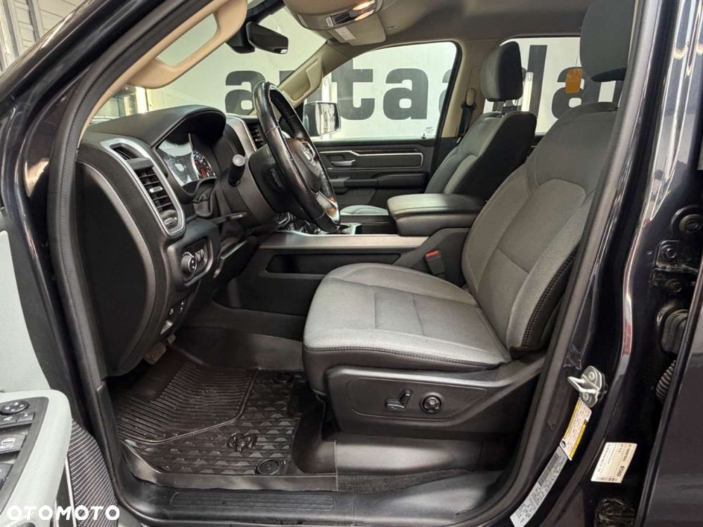 RAM 1500 - 21