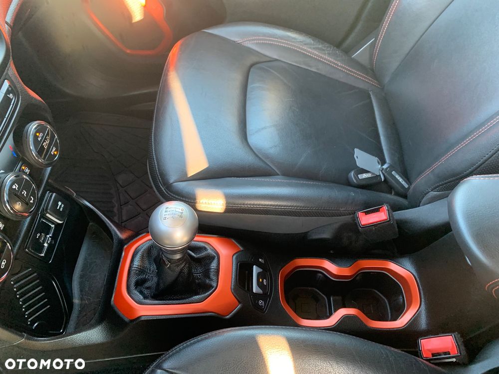 Jeep Renegade - 22