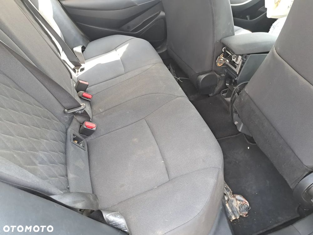 Toyota Corolla 1.5 Comfort - 36