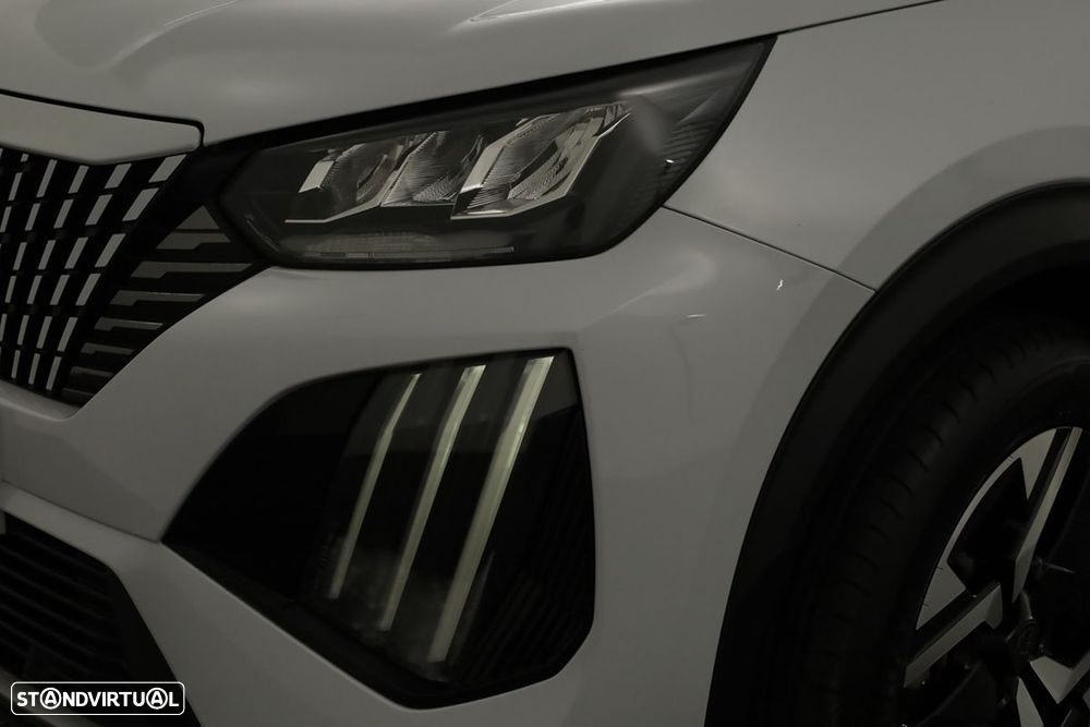 Peugeot 2008 1.2 PureTech Allure EAT8 - 6