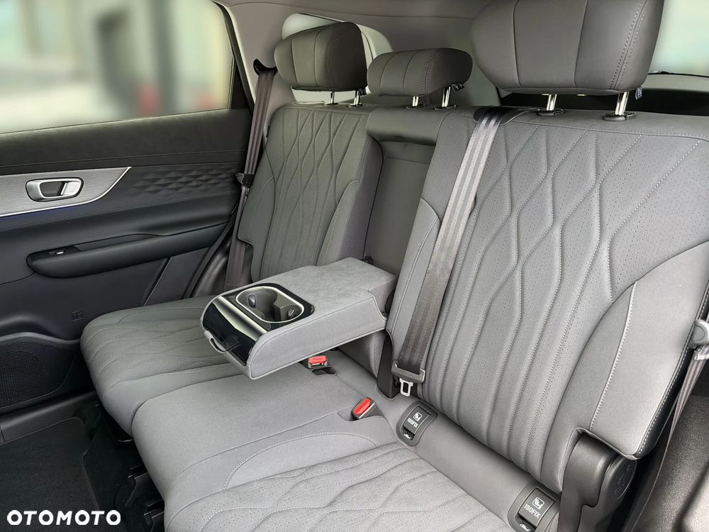 Chery Tiggo 8 1.5 T-GDI Super Hybrid Prestige DCT - 18