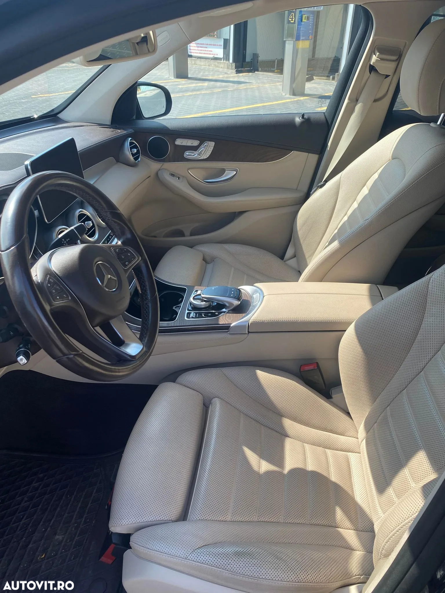 Mercedes-Benz GLC 250 d 4MATIC - 8